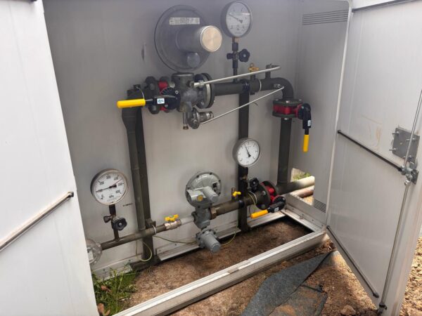 Mobilní regulační sestava RZ pomáhá při rekonstrukci místní sítě | HUTIRA